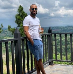 Meet your Posher, Luis rafael